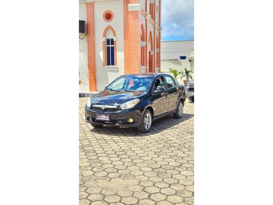 FIAT GRAND SIENA 1.4 MPI ATTRACTIVE 8V FLEX 4P MANUAL FIAT GRAND SIENA 1.4 MPI ATTRACTIVE 8V FLEX 4P MANUAL